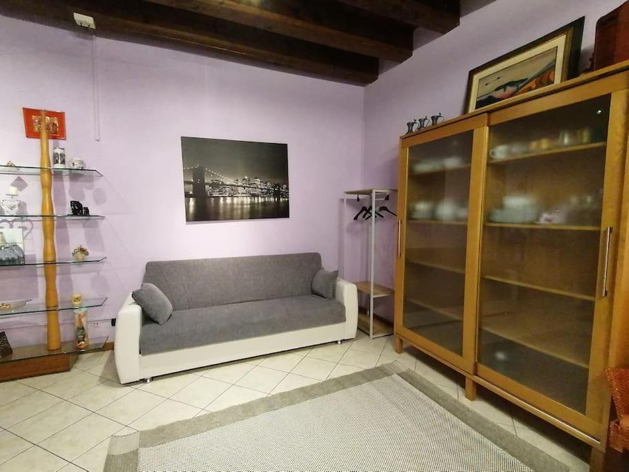 Apartamento Monolocale In Piazza Isolo *