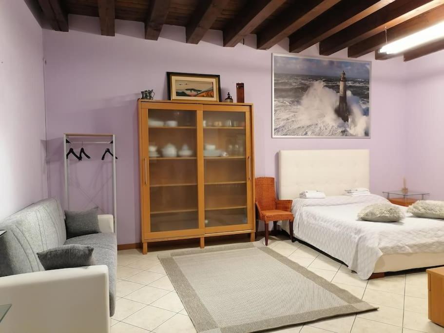 Monolocale In Piazza Isolo Apartamento *