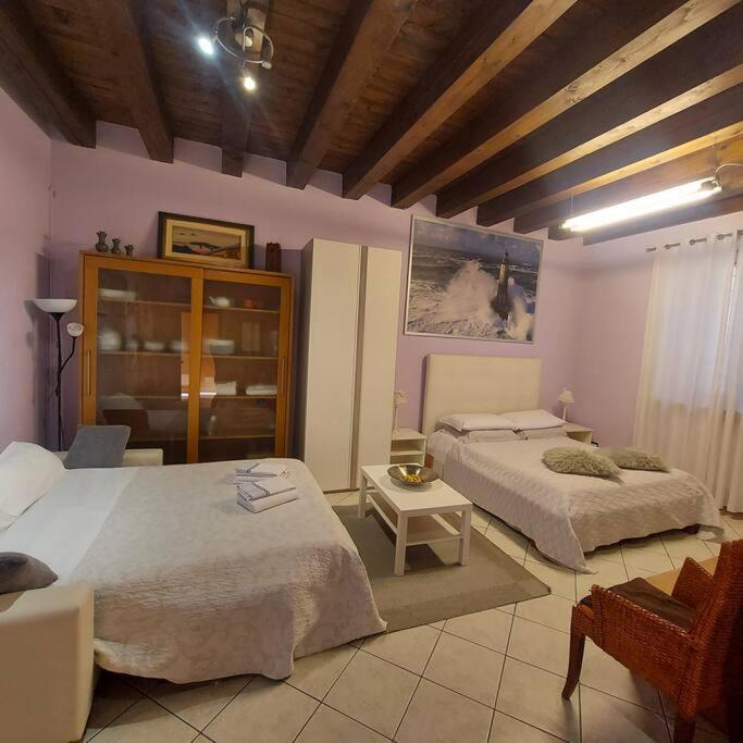 Apartamento Monolocale In Piazza Isolo Verona